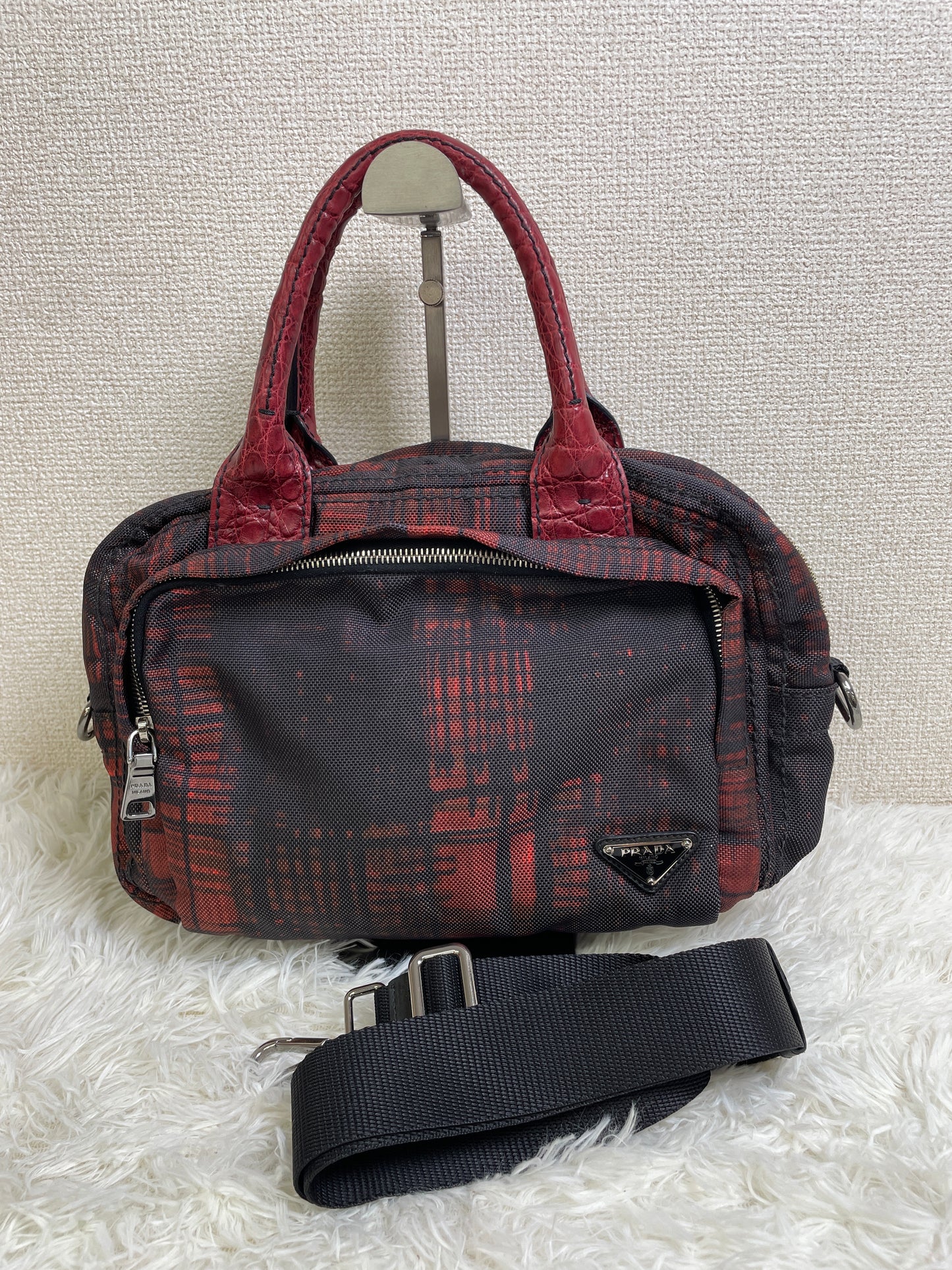 Prada Black Travel Bags A-17065