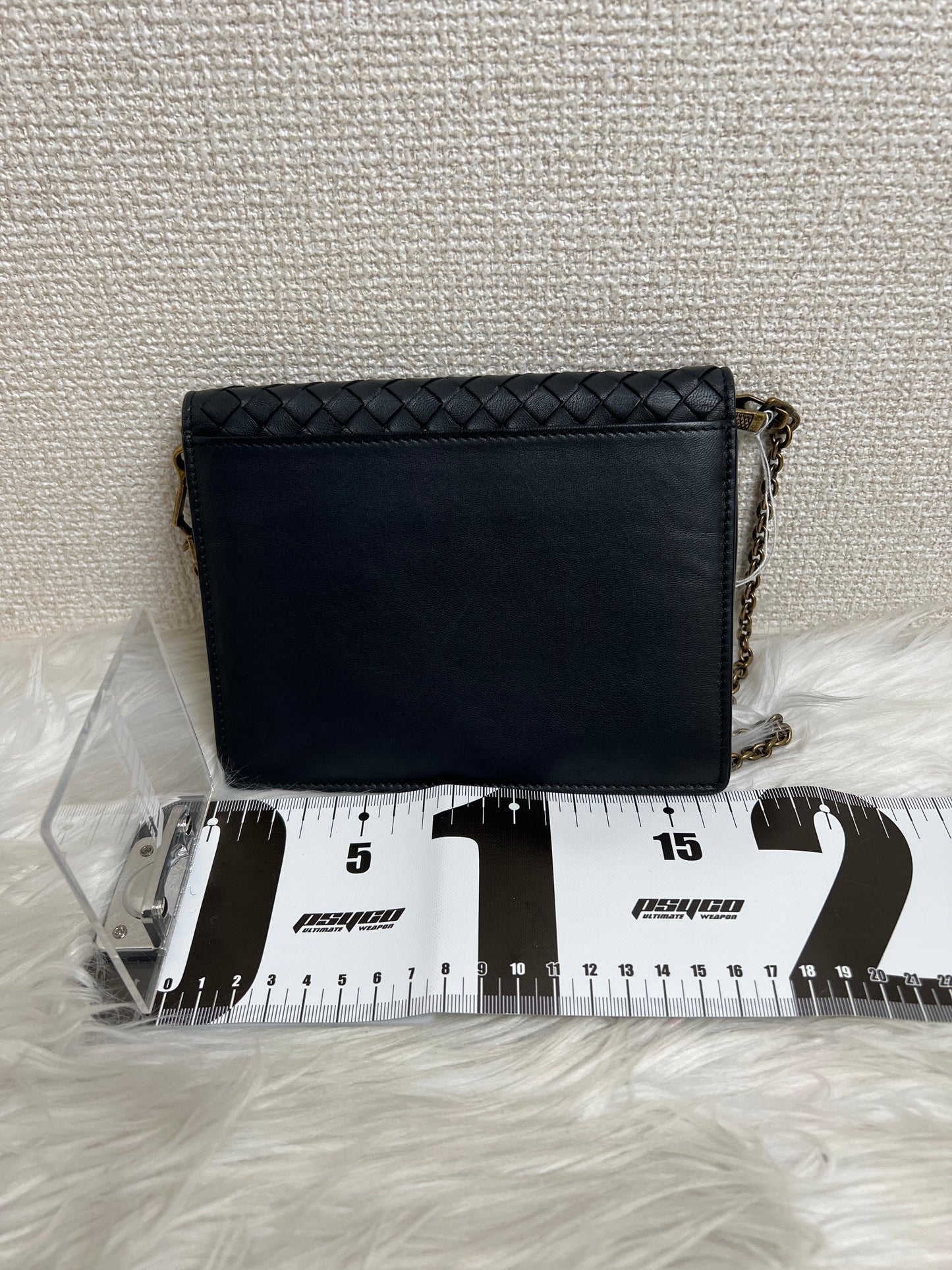 Bottega Veneta Black Shoulder Bags A-17068
