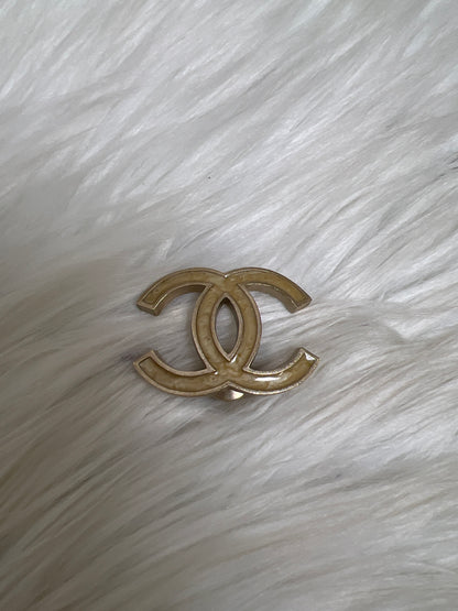 Chanel Silver Brooches A-17071