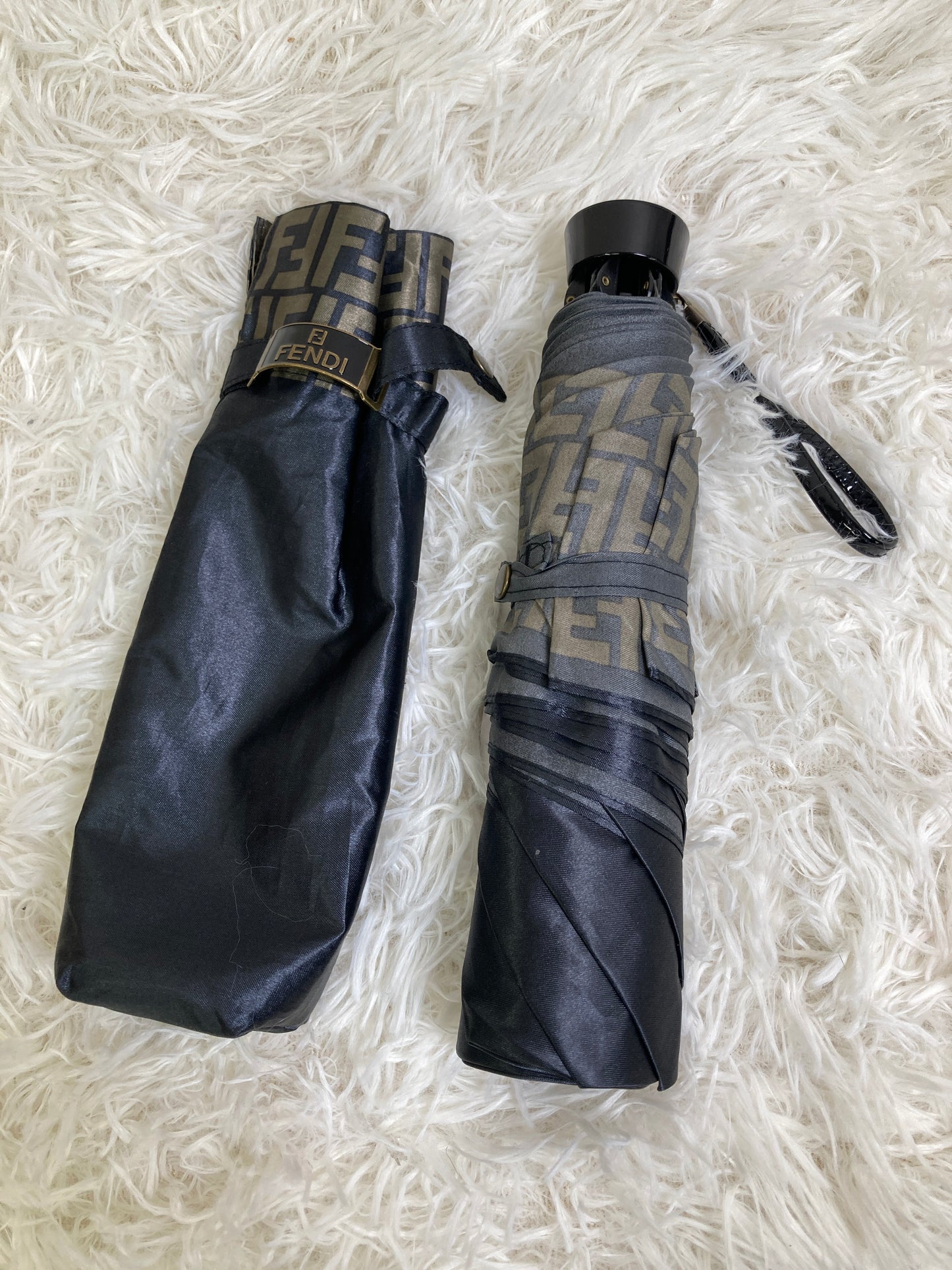 Fendi Black A-17077