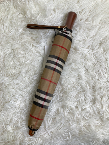 Burberry Beige A-17081
