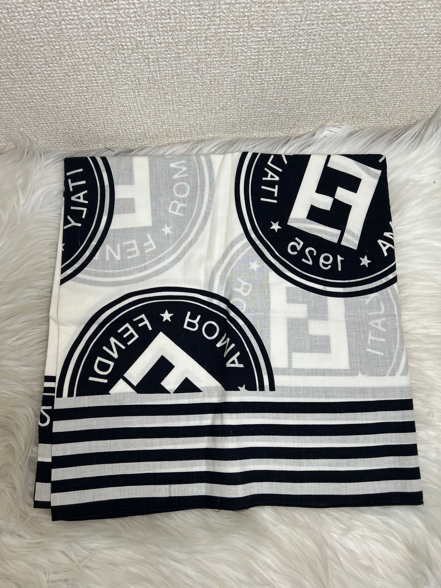 Fendi White Scarves A-17092
