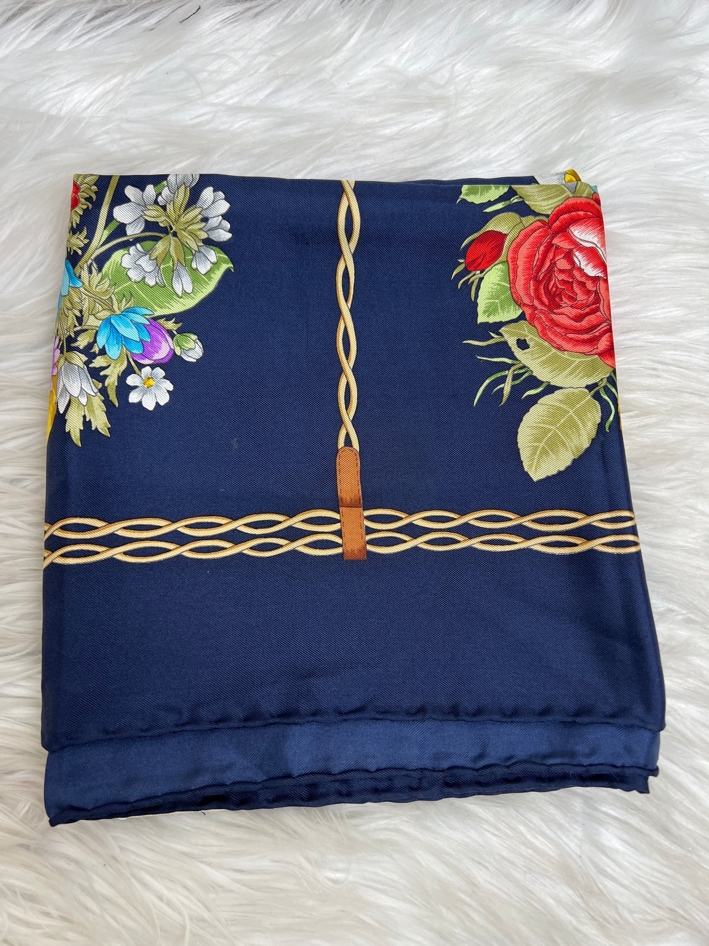 Gucci Navy Scarves A-17109