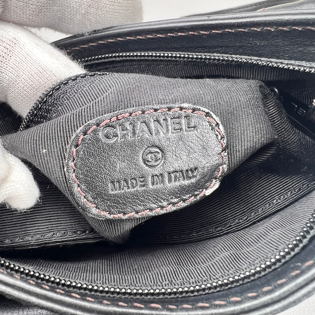 Chanel Black Shoulder Bags A-17154