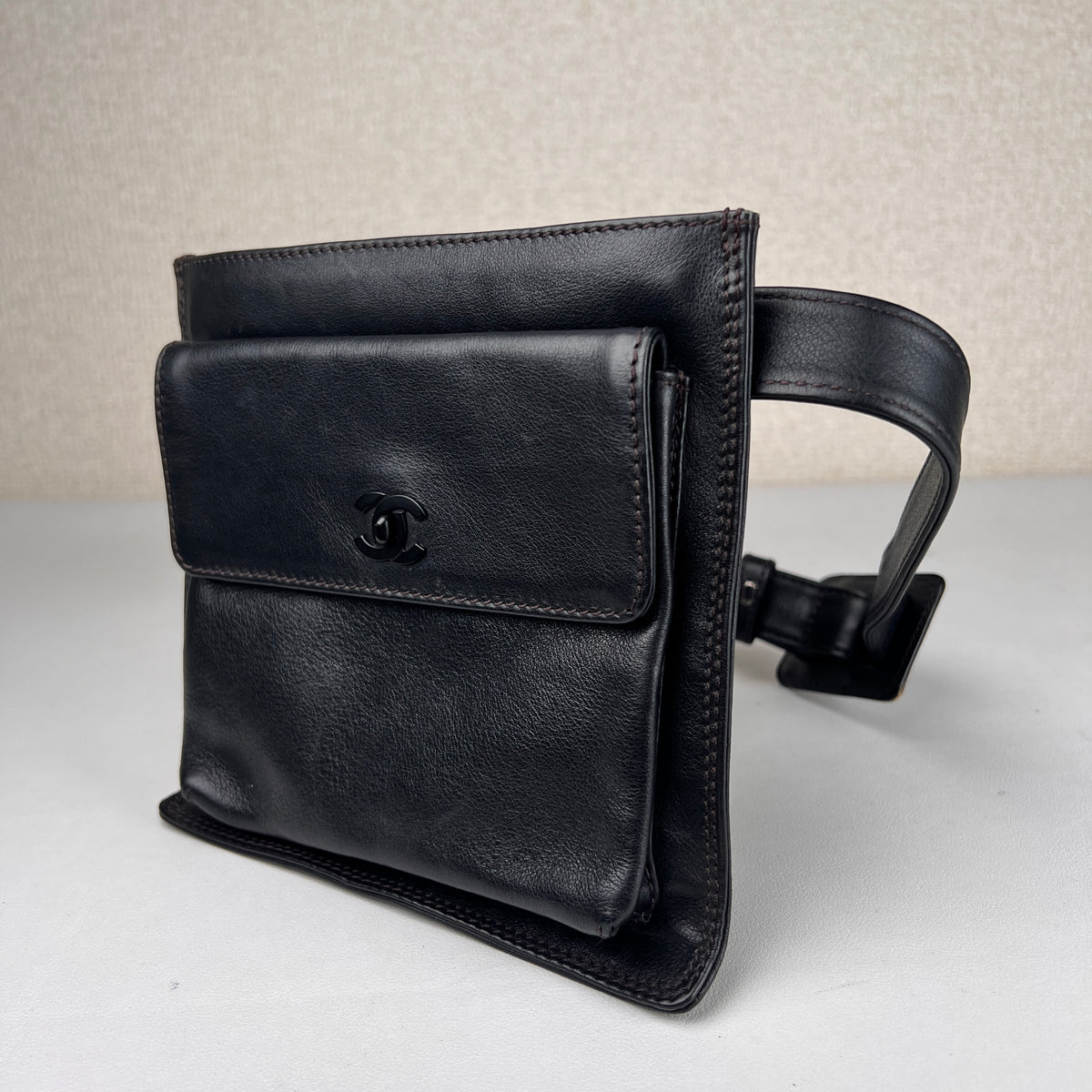 Chanel Black Shoulder Bags A-17154