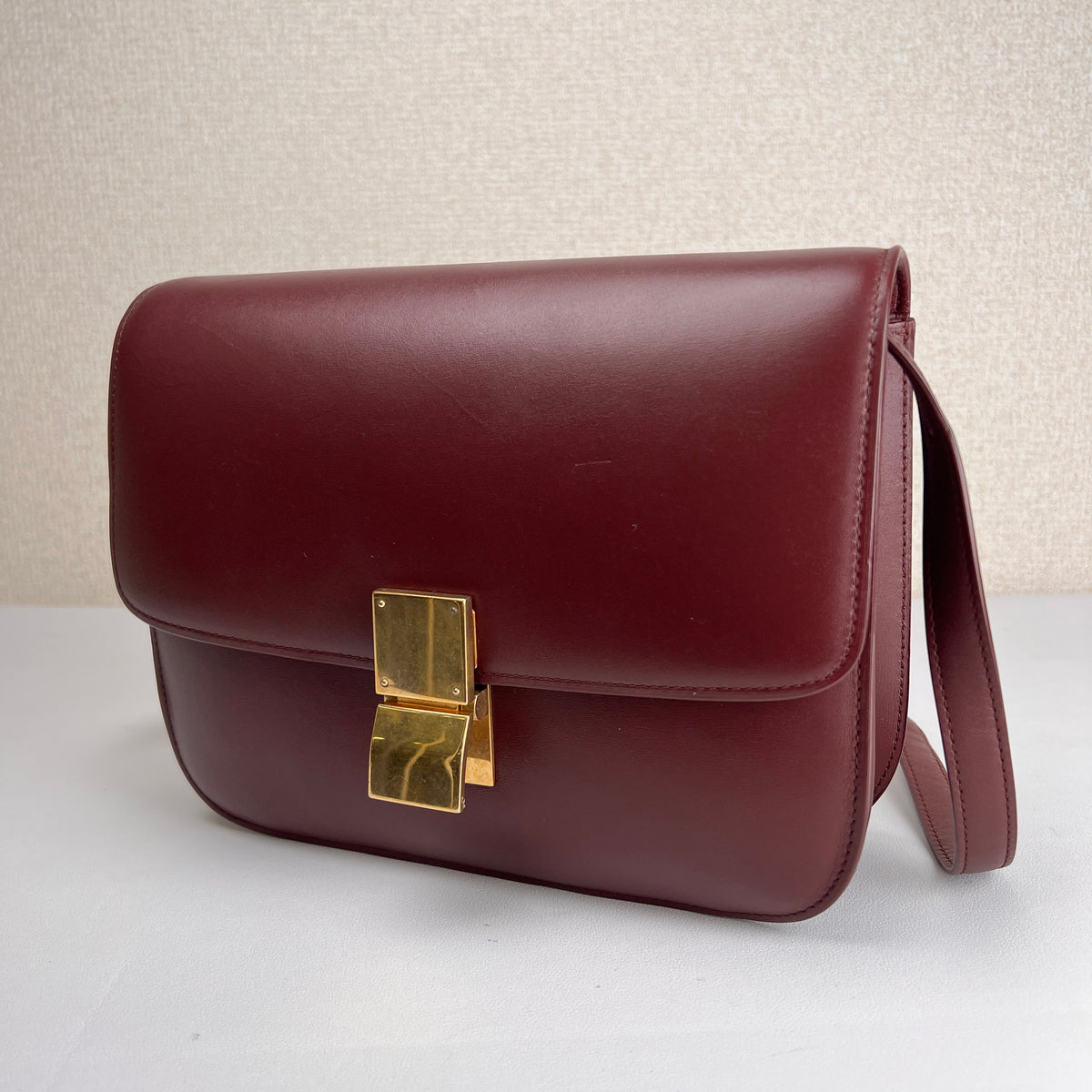 Celine Bordeaux Shoulder Bags A-17160
