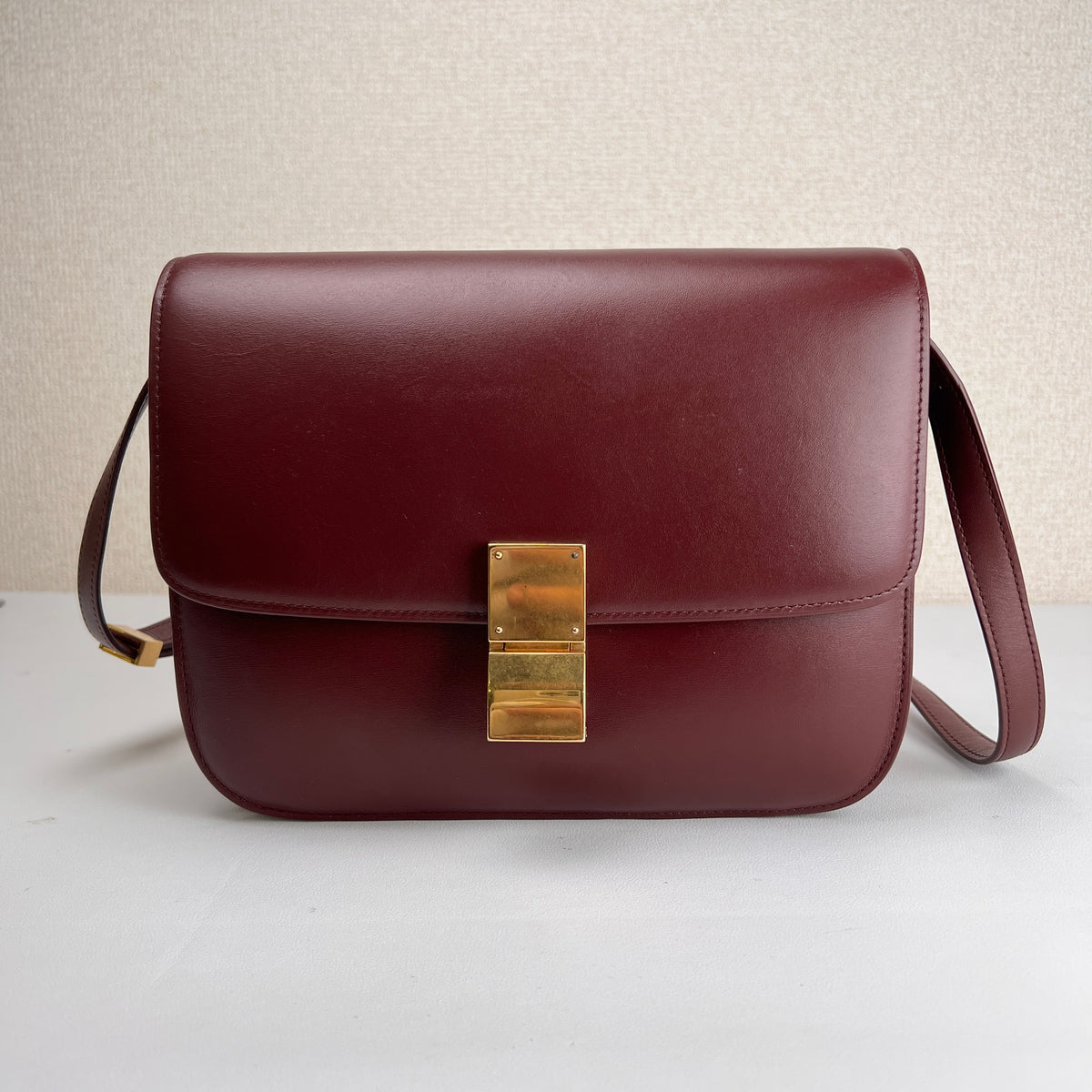 Celine Bordeaux Shoulder Bags A-17160