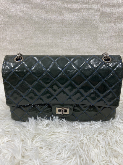 Chanel Green Shoulder Bags A-17166