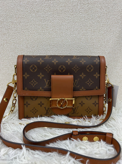Louis Vuitton Multicolor Shoulder Bags A-17201