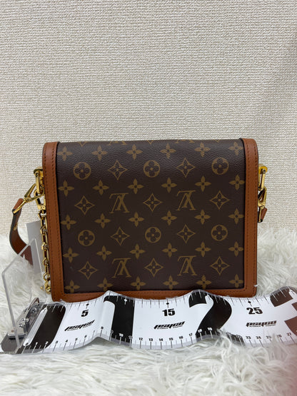 Louis Vuitton Multicolor Shoulder Bags A-17201