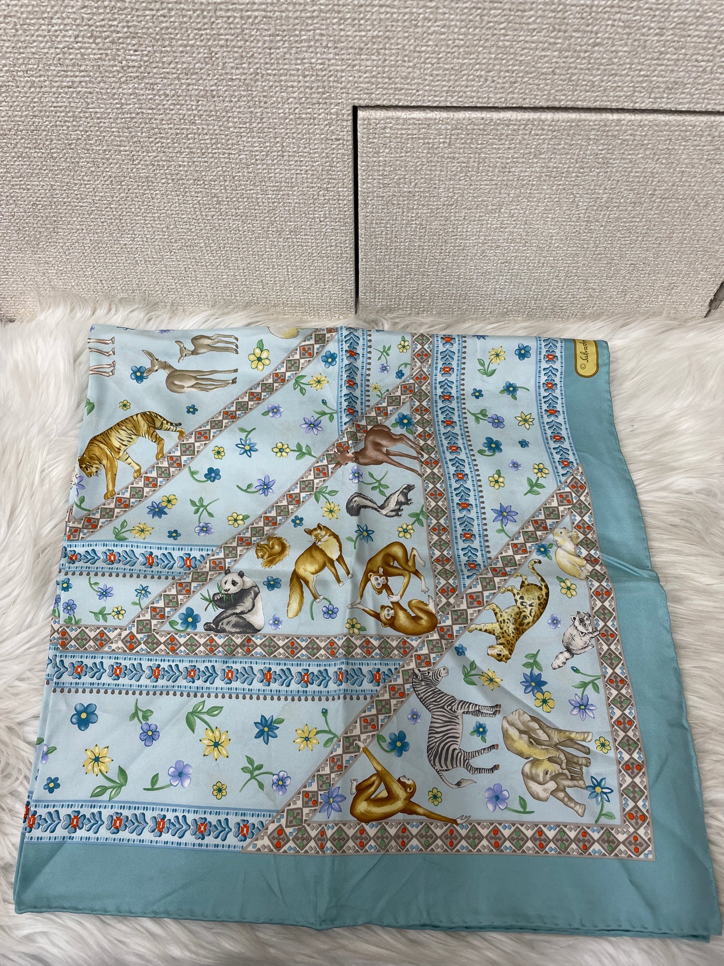 Ferragamo Scarves A-17215