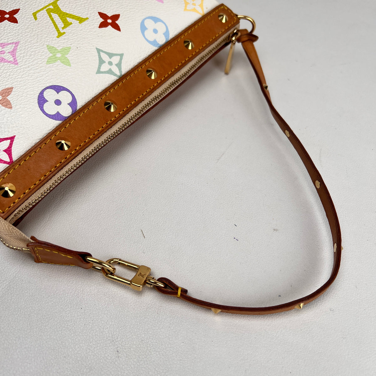 Louis Vuitton Multicolor Pouches A-17225