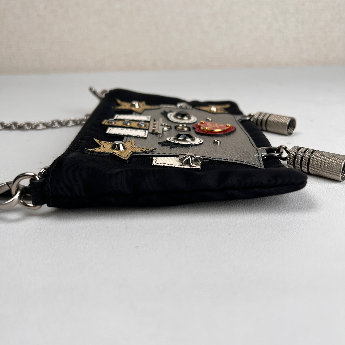 Prada Black Shoulder Bags A-17227