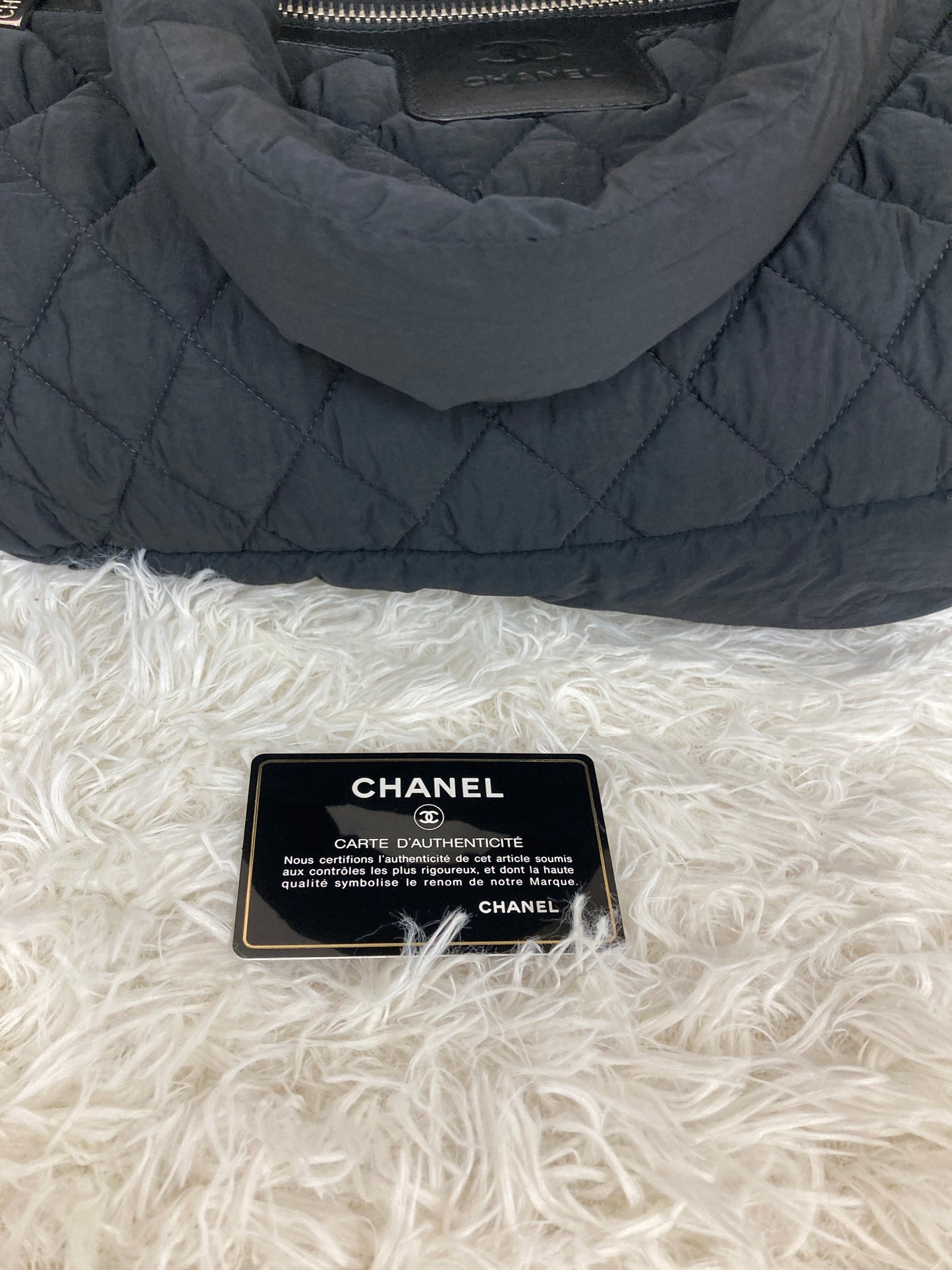 Chanel Black Tote Bags A-17237