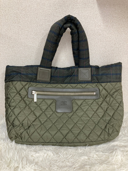 Chanel Green Tote Bags A-17238