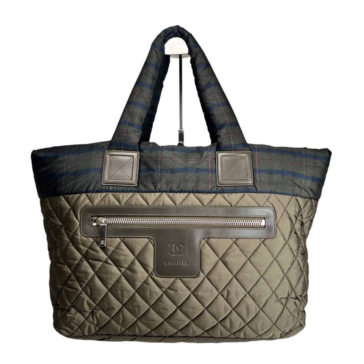 Chanel Green Tote Bags A-17238