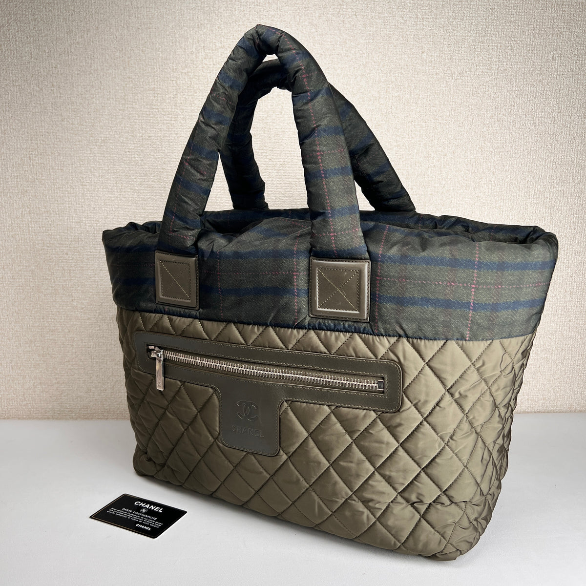Chanel Green Tote Bags A-17238
