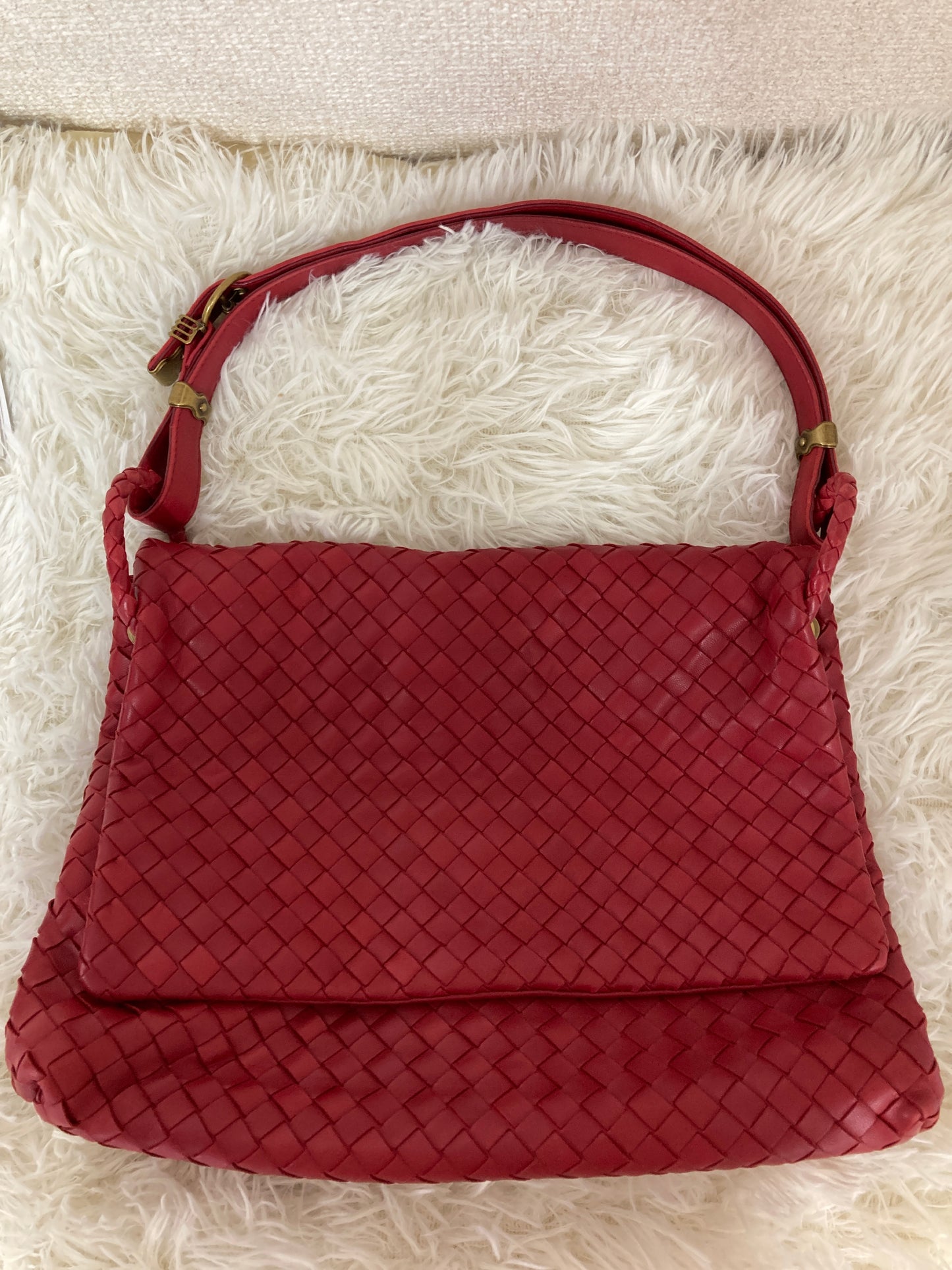 Bottega Veneta Red Shoulder Bags A-17240