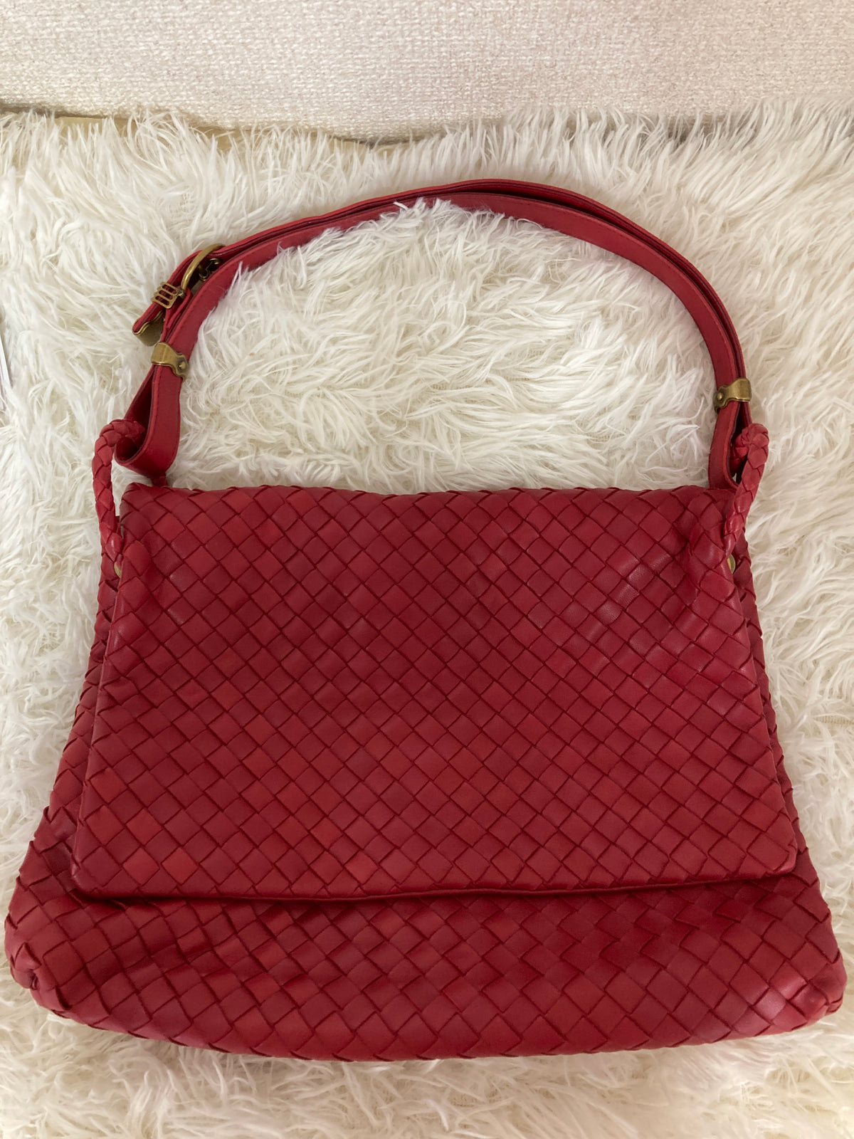 Bottega Veneta Red Shoulder Bags A-17240