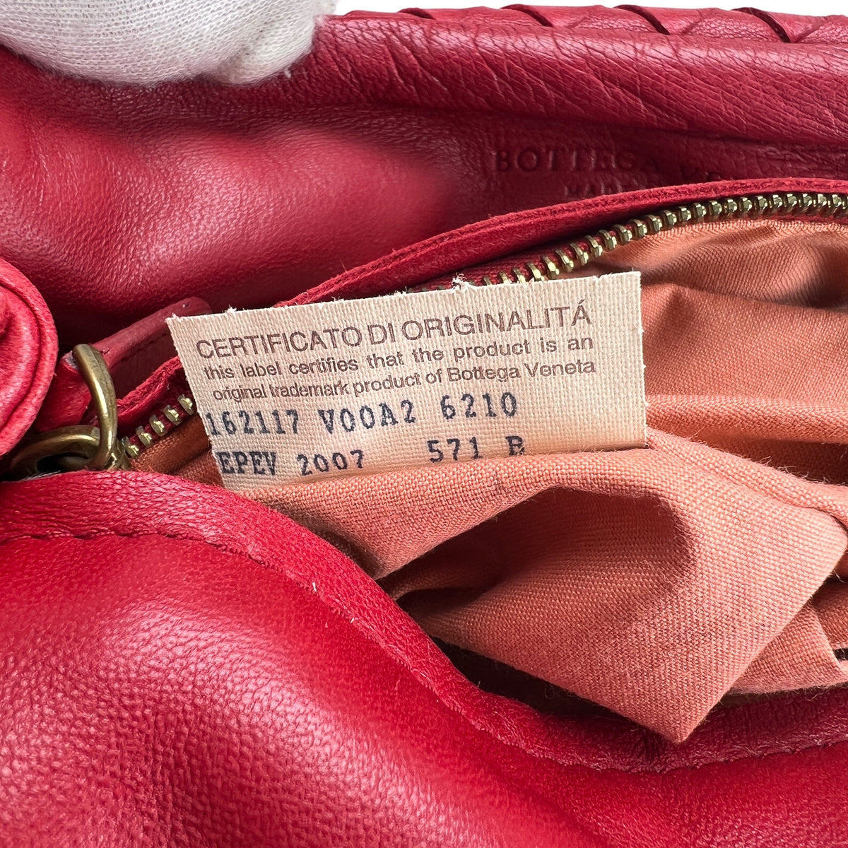 Bottega Veneta Red Shoulder Bags A-17240