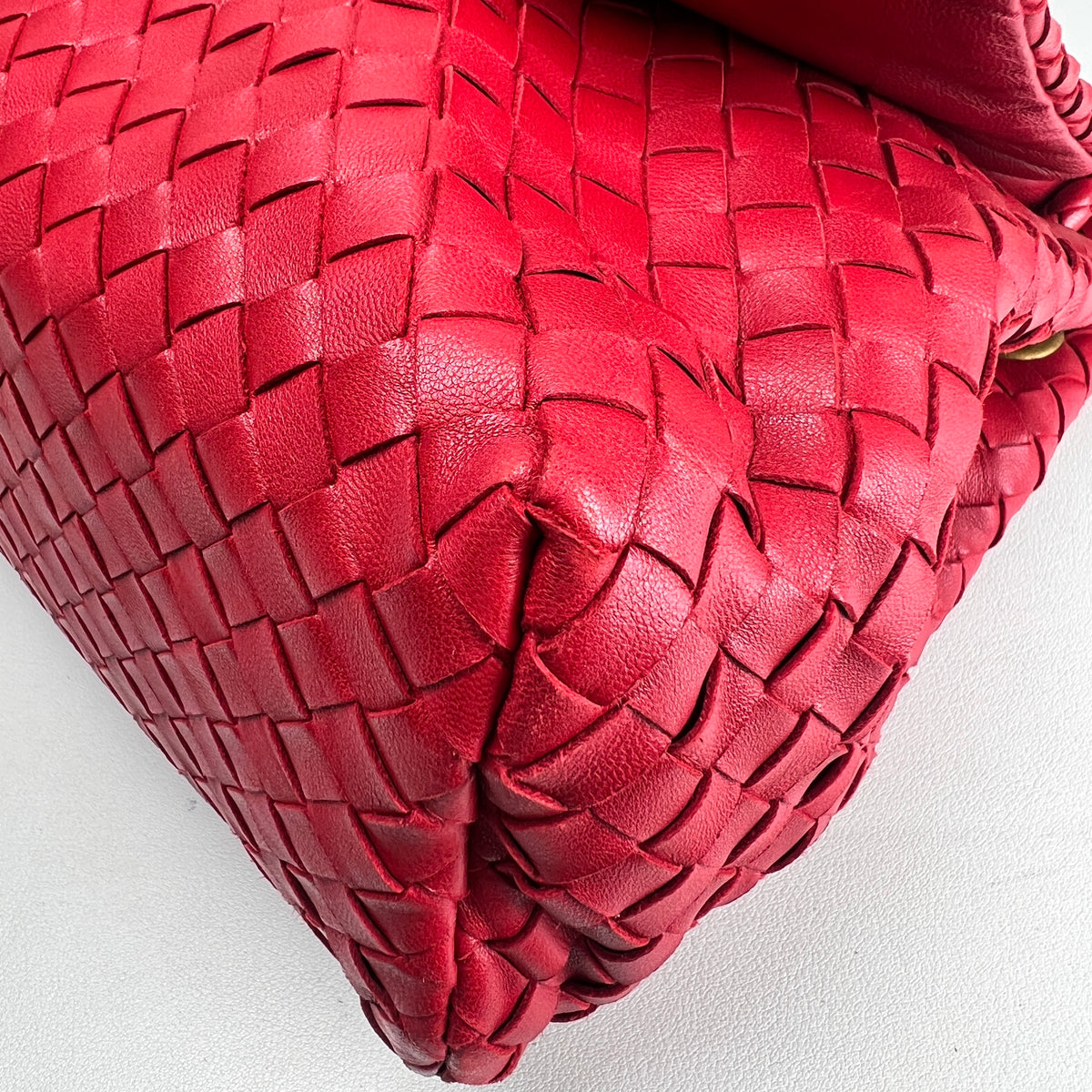 Bottega Veneta Red Shoulder Bags A-17240