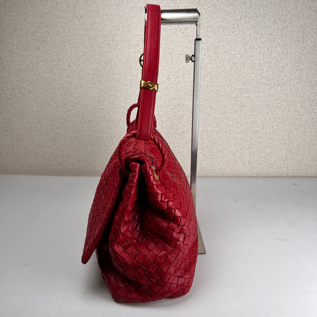 Bottega Veneta Red Shoulder Bags A-17240