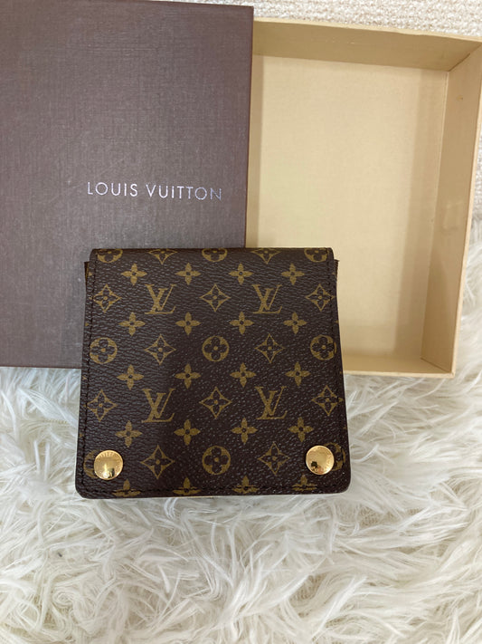 Louis Vuitton Brown Pouches A-17263