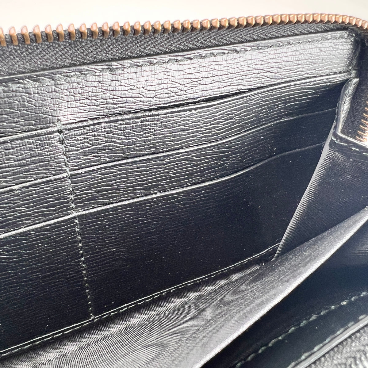 Gucci Black Wallets A-17272