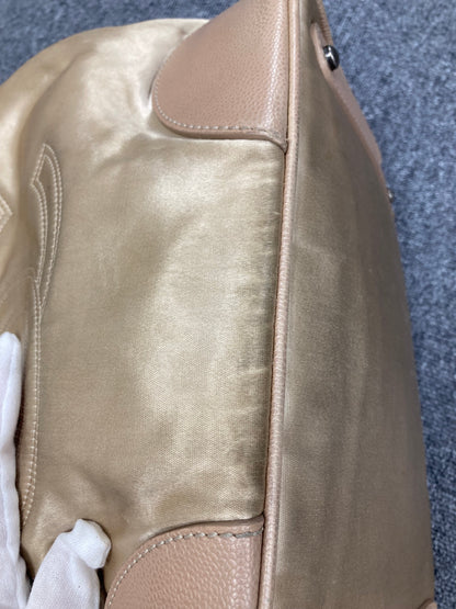 Chanel Beige Shoulder Bags A-17301