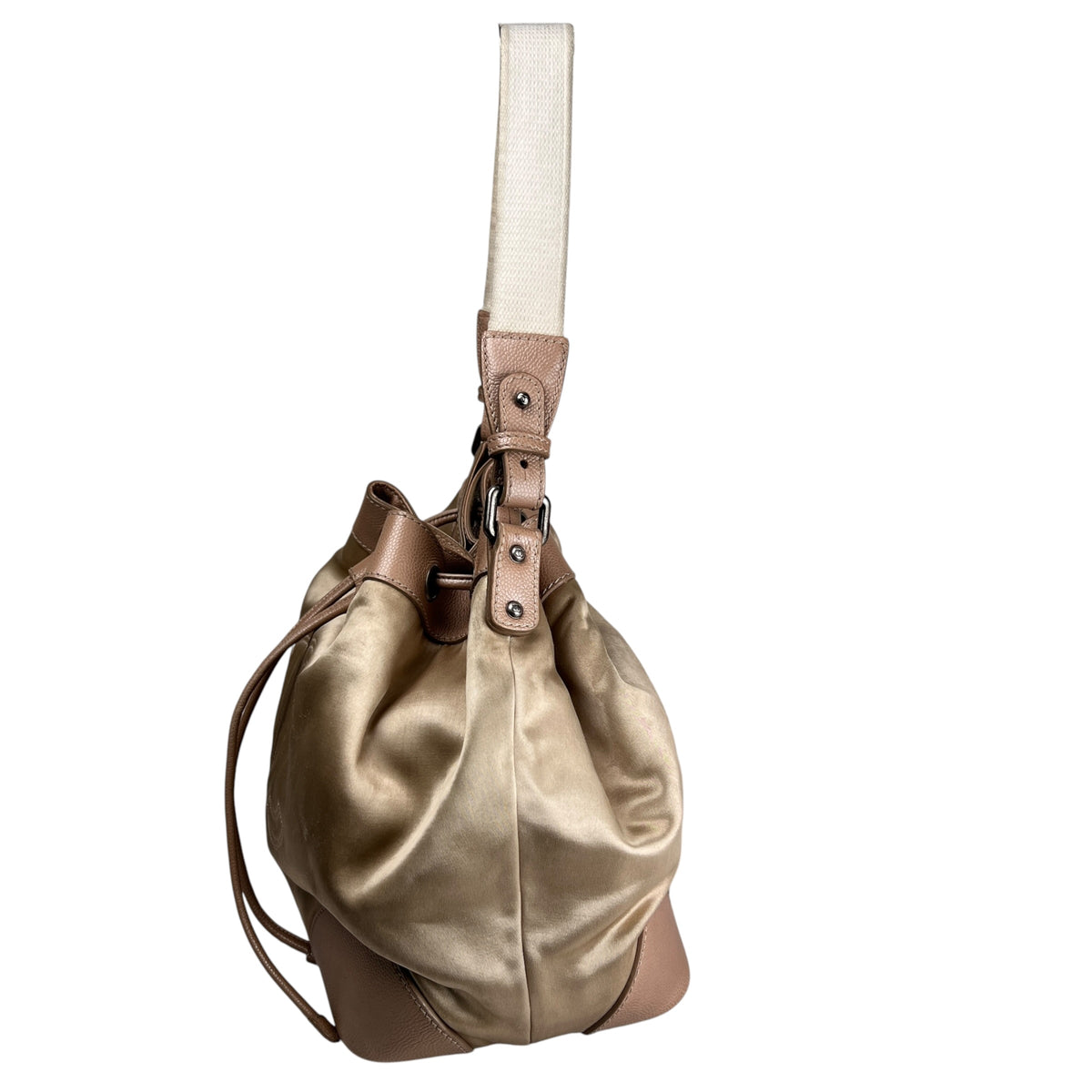 Chanel Beige Shoulder Bags A-17301