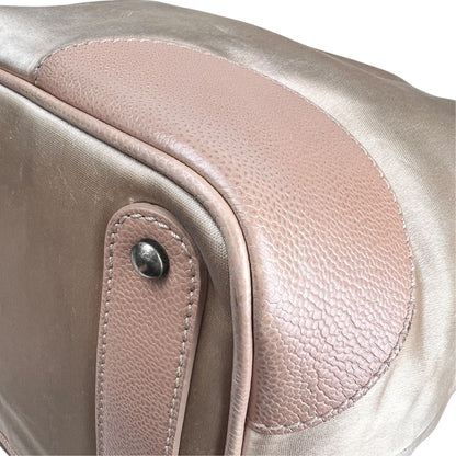 Chanel Beige Shoulder Bags A-17301