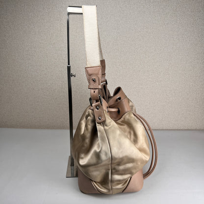 Chanel Beige Shoulder Bags A-17301