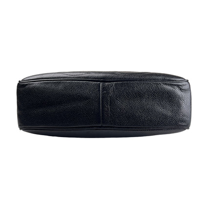 Chanel Black Shoulder Bags A-17314