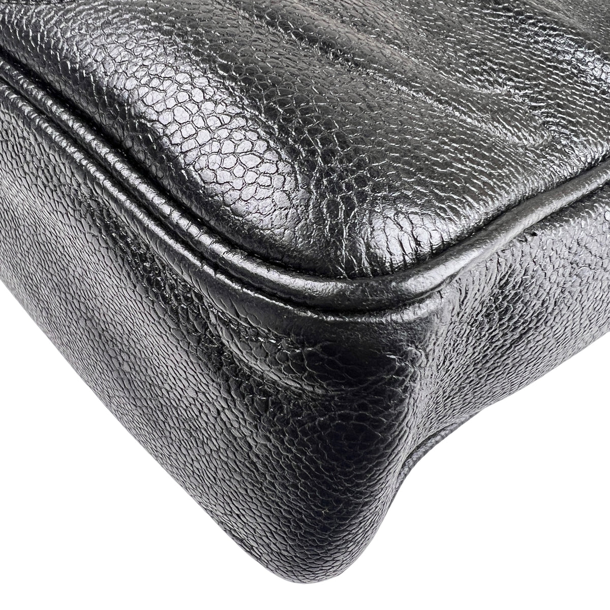 Chanel Black Shoulder Bags A-17314