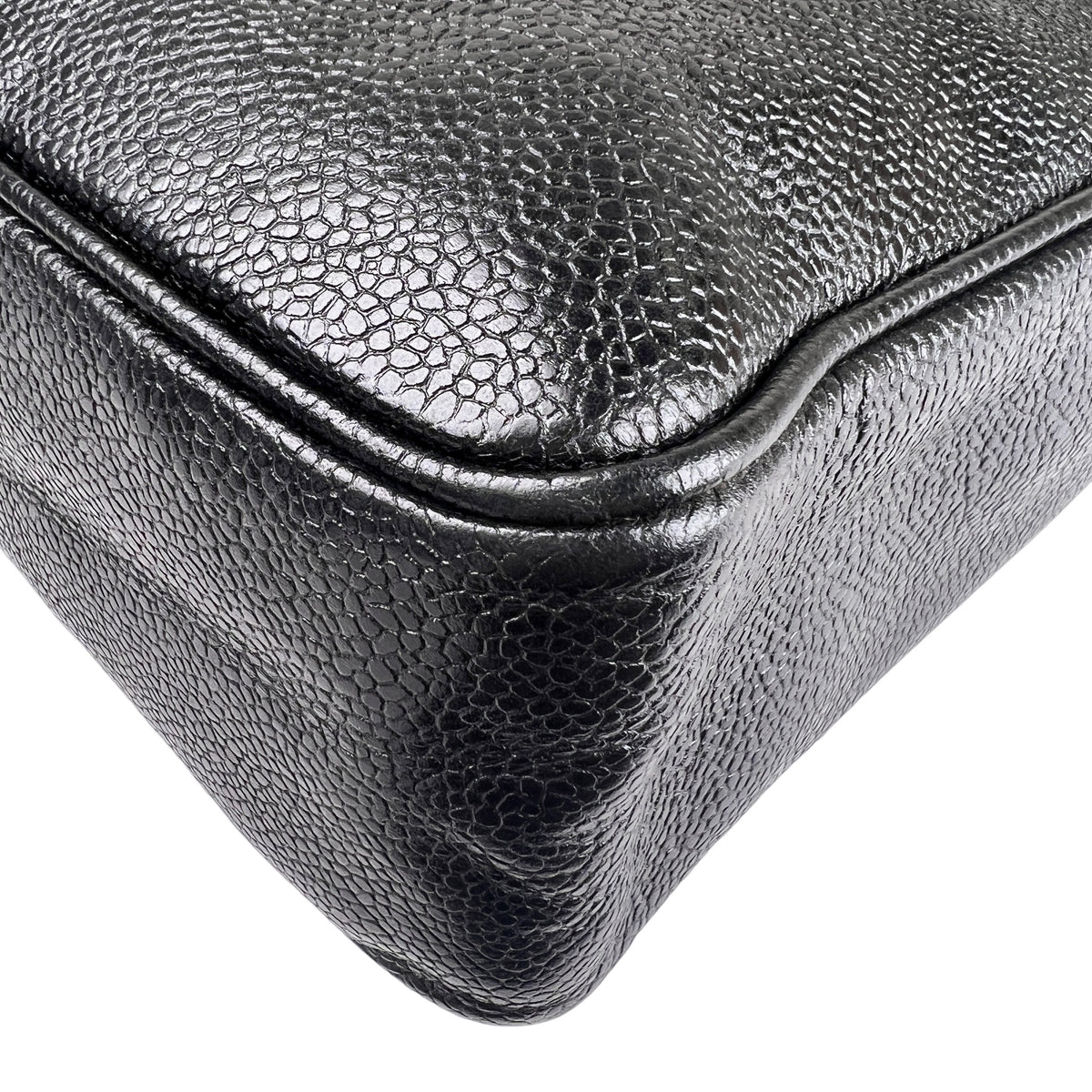 Chanel Black Shoulder Bags A-17314