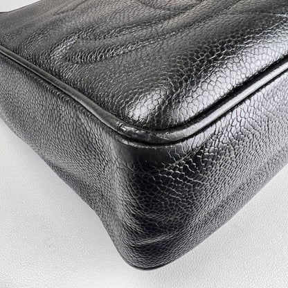Chanel Black Shoulder Bags A-17314