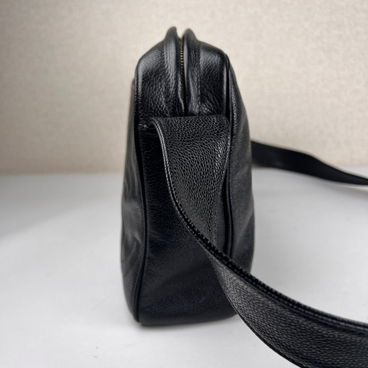 Chanel Black Shoulder Bags A-17314