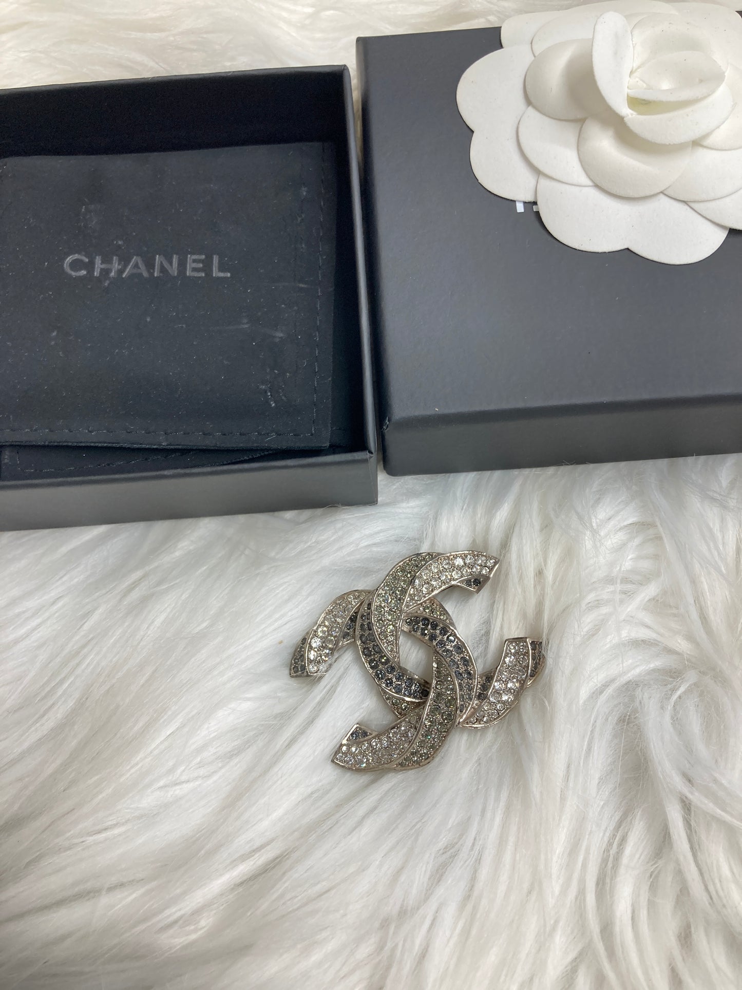 Chanel Silver Brooches A-17319