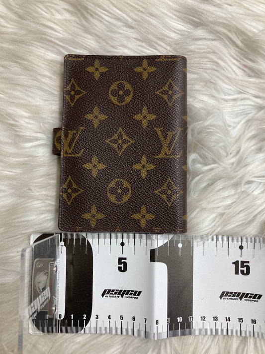 Louis Vuitton Brown A-17326