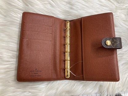 Louis Vuitton Brown A-17326