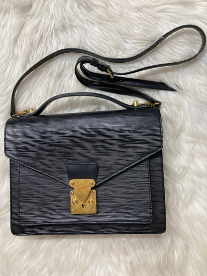 Louis Vuitton Black Shoulder Bags A-17328