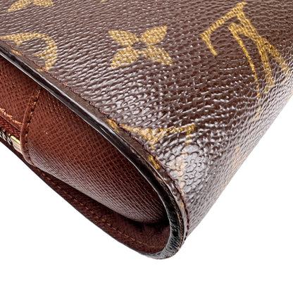 Louis Vuitton Brown Pouches A-17331