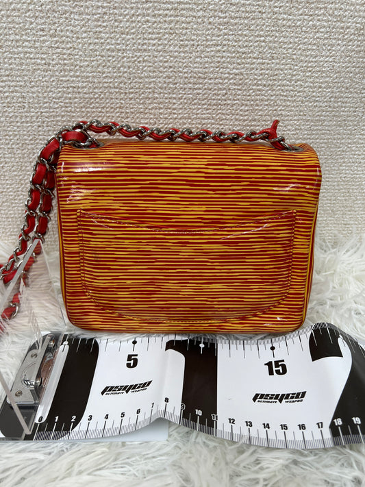 Chanel Orange Shoulder Bags A-17364