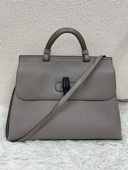Louis Vuitton Gray Shoulder Bags A-17365