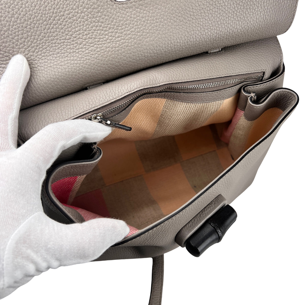 Louis Vuitton Gray Shoulder Bags A-17365