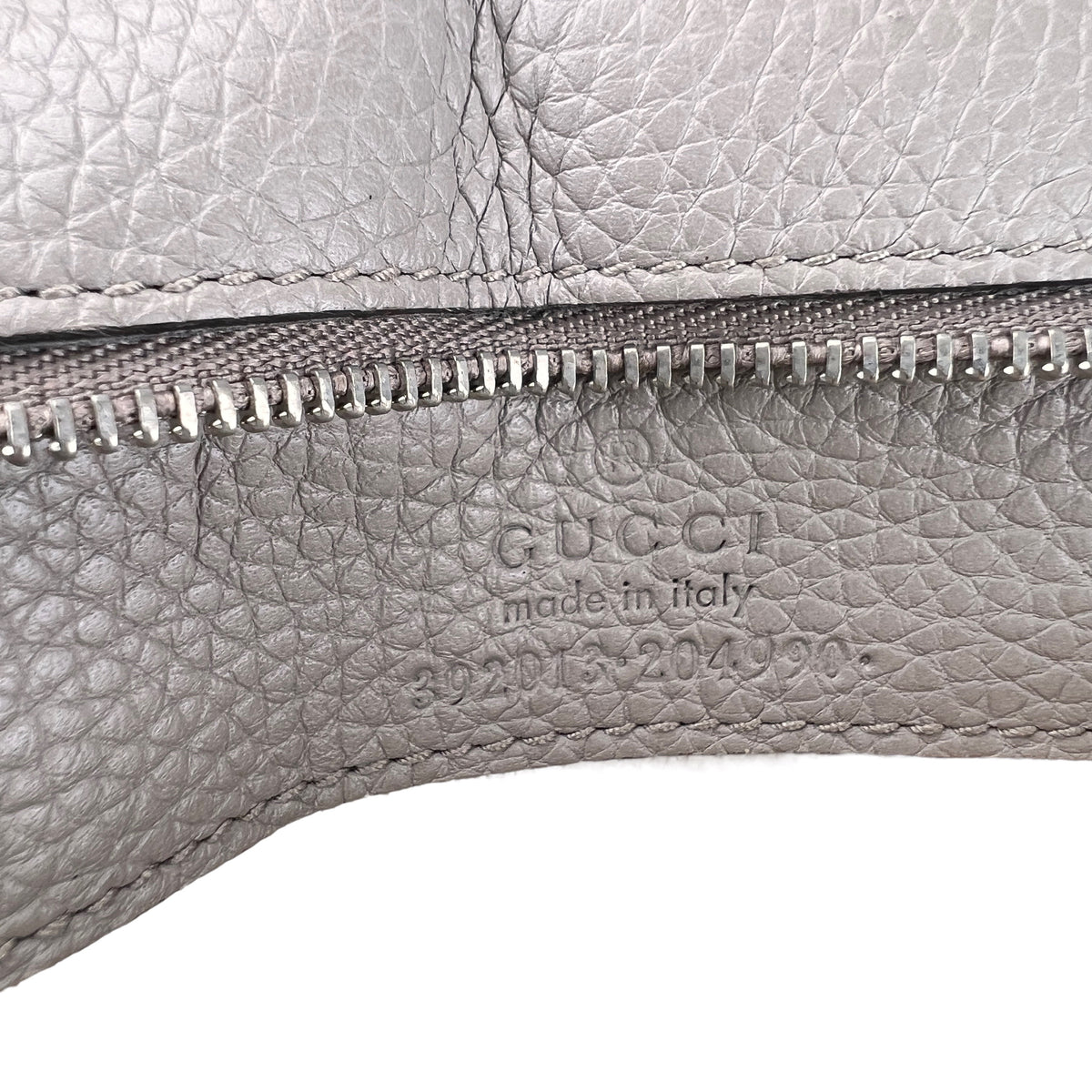 Louis Vuitton Gray Shoulder Bags A-17365