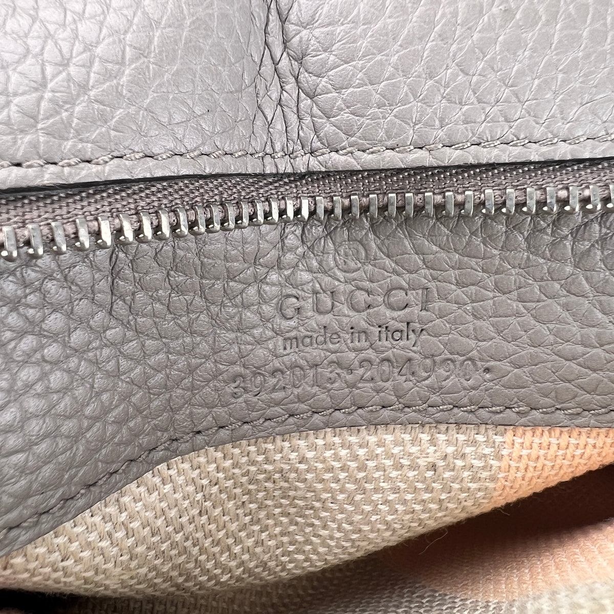 Louis Vuitton Gray Shoulder Bags A-17365