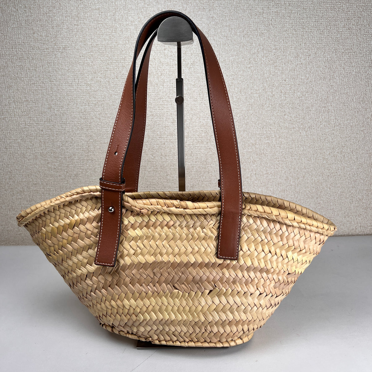 Loewe Brown Handle Bags A-17371