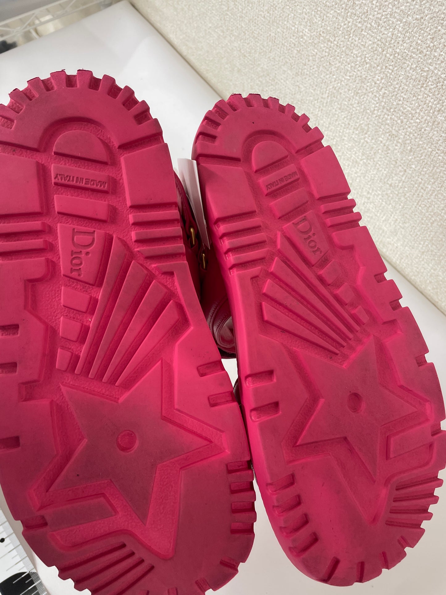 Dior Pink Shoes A-17372