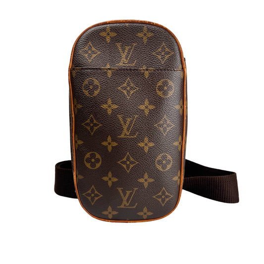 Louis Vuitton Multicolor Pouches A-17381